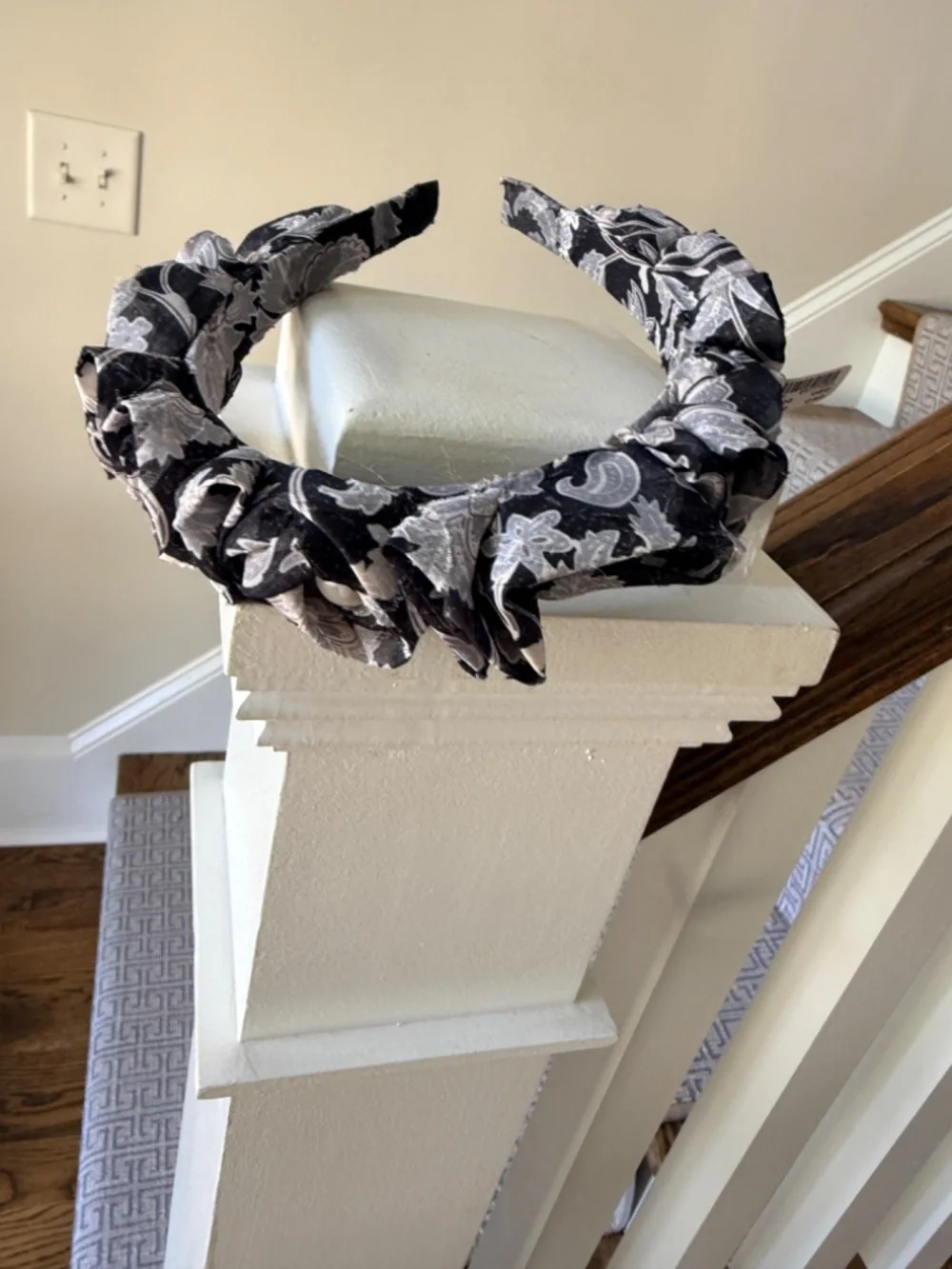 NWT Anthropologie Ruffle Embellished Headband Black Silver